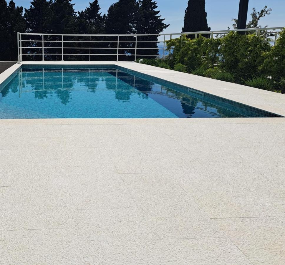 Apartment With Private Pool Split Extérieur photo