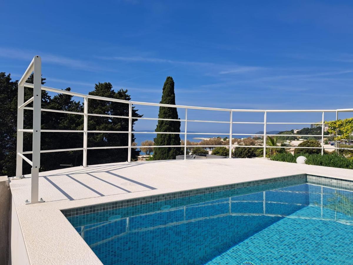 Apartment With Private Pool Split Extérieur photo