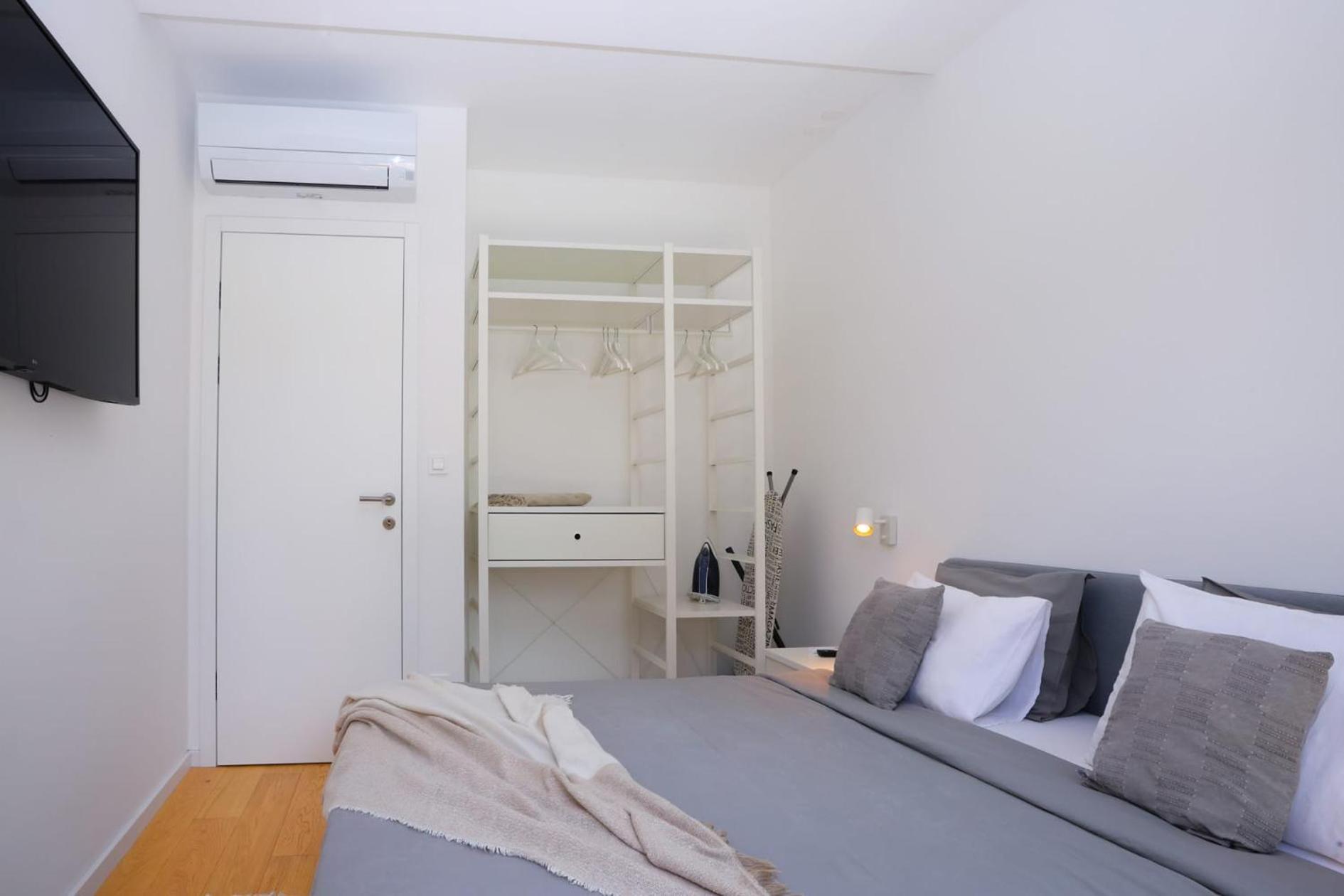 Apartment With Private Pool Split Extérieur photo